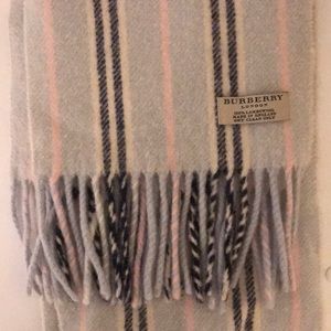 Burberry London Scarf - baby blue